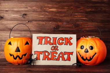 Metin Trick veya ahşap ba kabak kovaşekerleri ile treat