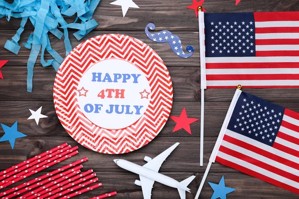 Texto Feliz Julio Con Banderas Pajitas Modelo Avión Estrellas Papel — Foto de Stock