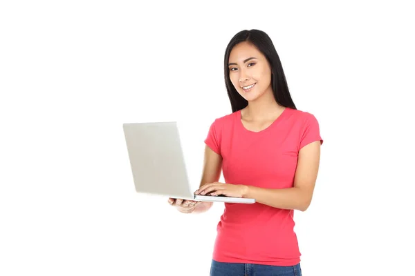 Femeie Tânără Laptop Fundal Alb — Fotografie, imagine de stoc