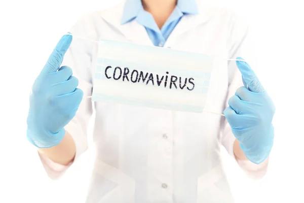 Dokter Memegang Topeng Obat Dengan Teks Coronavirus — Stok Foto