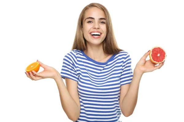 Jeune Fille Tenant Pamplemousse Fruits Orange Sur Fond Blanc — Photo