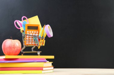 okul malzemeleri karatahta geçmişi