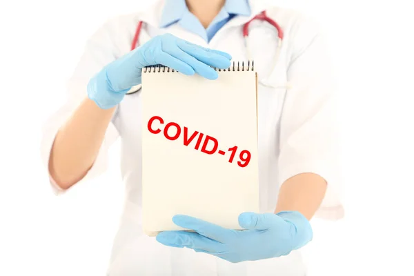 Medico Possesso Carta Con Testo Covid — Foto Stock