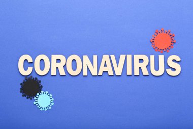 Mavi arkaplanda Coronavirus metni