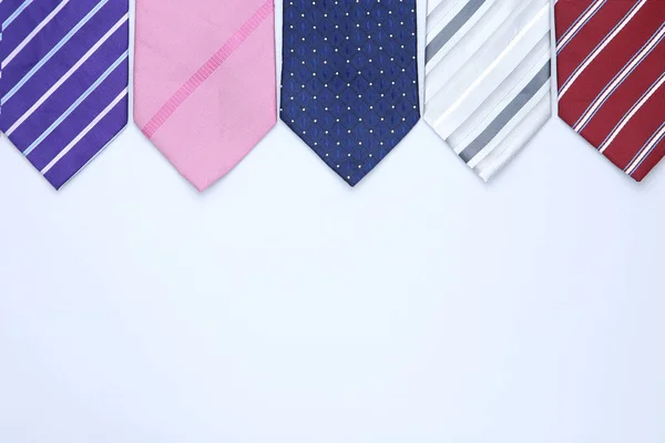 Cravatte Colorate Sfondo Grigio — Foto Stock