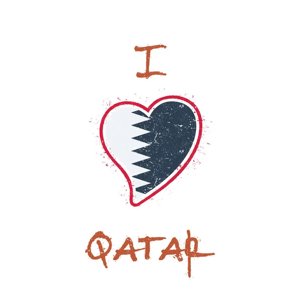 Qatarese vlag patriottische tshirt ontwerp hart vormige nationale vlag Qatar op witte achtergrond Vector — Stockvector