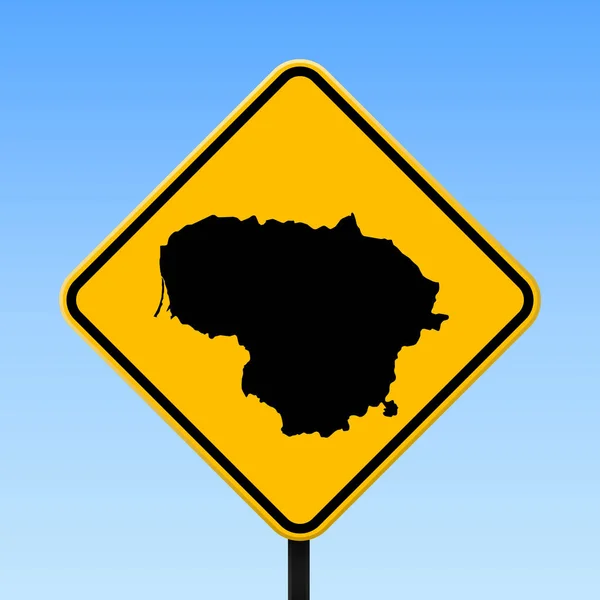 Litvanya ülke harita üzerinde sarı rhomb yol işaret ile Litvanya harita yol işareti kare poster üzerinde — Stok Vektör