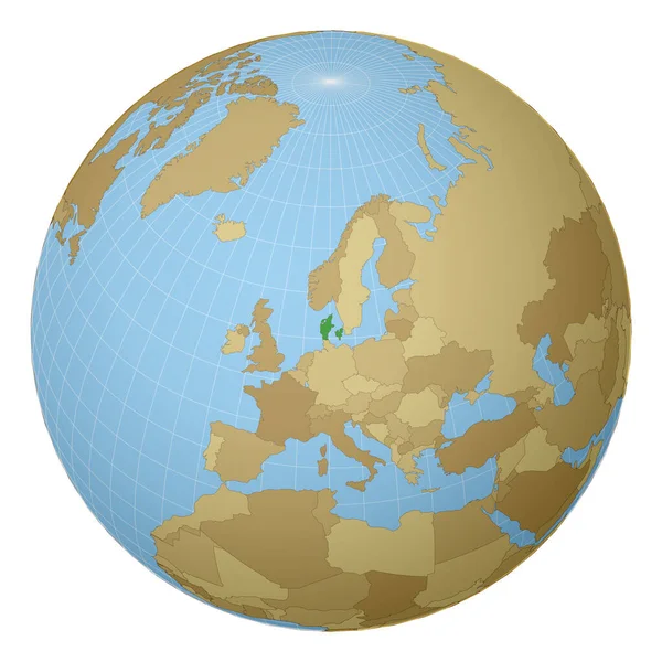 Dünya haritasında yeşil renkle vurgulanmış Danimarka Ülkesi 'ne odaklı dünya haritası projeksiyonu — Stok Vektör