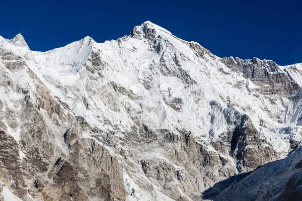 Mount Cho Oyu 8188m jižní stěna zasněžené stěny vysokého himalájského vrcholu Nepálu — Stock fotografie