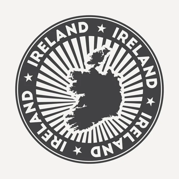Logo redondo de Irlanda Insignia de viaje vintage con el nombre circular y el mapa del vector del país — Vector de stock