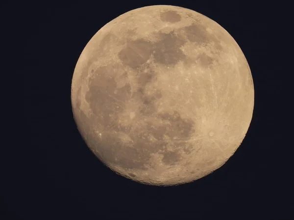 이탈리아 하늘에서 보름달 — 스톡 사진