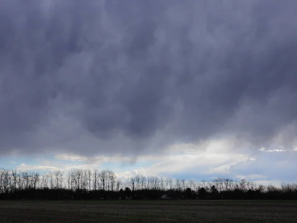 Cielo Con Muchas Nubes — Foto de Stock