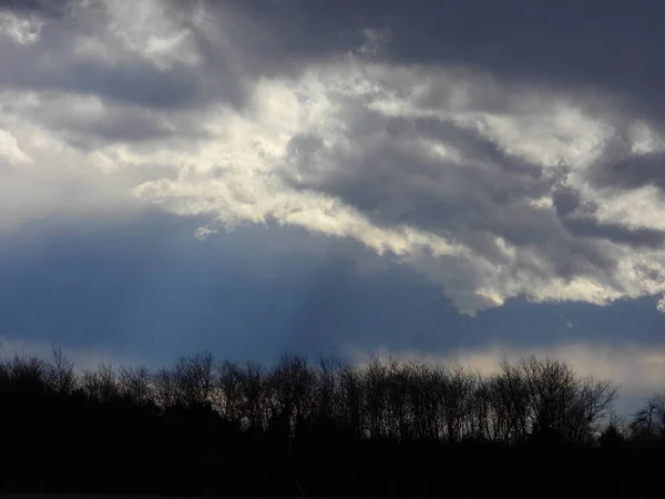 Ουρανό Πολλά Σύννεφα — Φωτογραφία Αρχείου