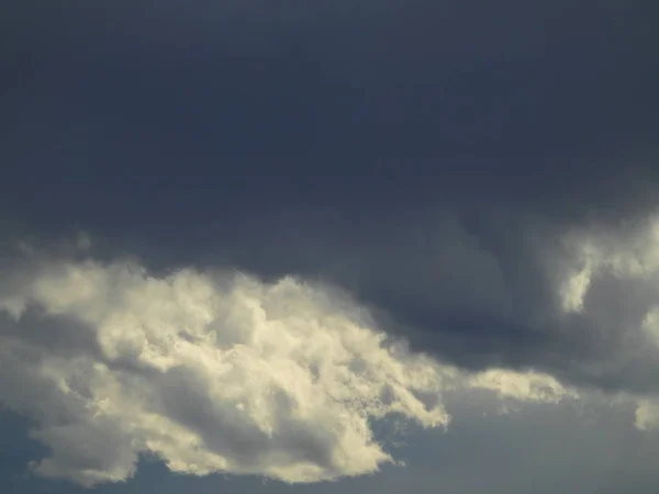 Himmel Mit Vielen Wolken — Stockfoto