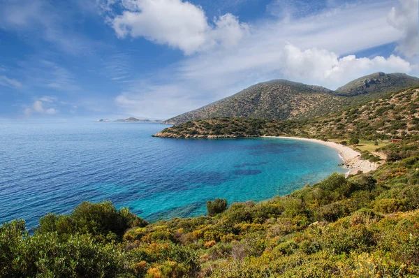 Sea shores and islands against the background of the sea and sky along Carian path. Peninsula of the Datca. Turkey — Stock Photo, Image