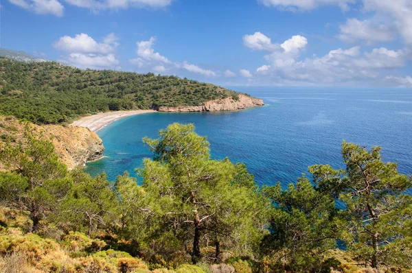 Sea shores and islands against the background of the sea and sky along Carian path. Peninsula of the Datca. Turkey — Stock Photo, Image