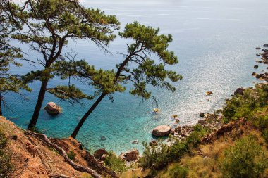 Likya yolu Seaside görünümünden Akdeniz kıyısında Türkiye