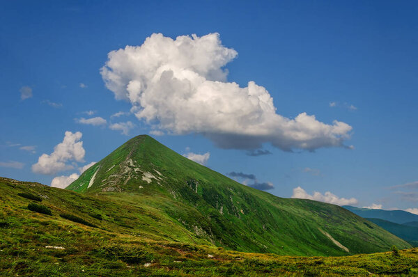 Говерла - самая высокая гора украинских Карпат