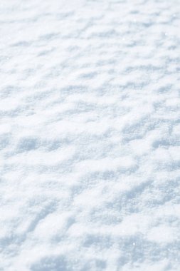 Taze kar arka plan doku. Kış kar taneleri ve kar höyükler arka plan. Kar topaklar.