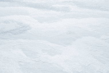 Taze kar arka plan doku. Kış kar taneleri ve kar höyükler arka plan. Kar topaklar.