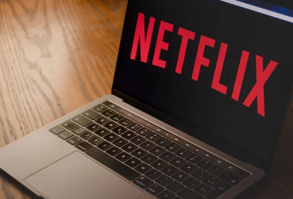 Dallas, Texas / Amerika Birleşik Devletleri - 05/10/2018: (fotoğraf, Netflix logo bilgisayar ekranında)