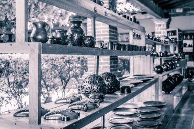 San Bartolo Coyotepec, Oaxaca / Meksika - 21/7/2018: (geleneksel siyah kil el sanatları San Bartolo Coyotepec Oaxaca Meksika)