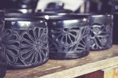 San Bartolo Coyotepec, Oaxaca / Meksika - 21/7/2018: (geleneksel siyah kil el sanatları San Bartolo Coyotepec Oaxaca Meksika)