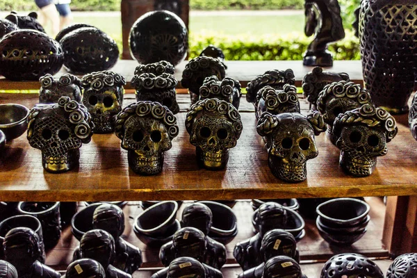 巴托罗 Coyotepec 瓦哈卡 墨西哥 2018 传统的黑粘土手工艺品从圣巴托罗 Coyotepec 瓦哈卡墨西哥 — 图库照片