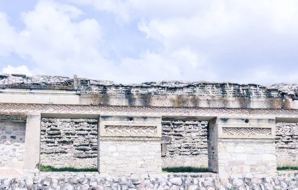 Oaxaca, Oaxaca / Meksika - 21/7/2018: ayrıntı prehispanic Mitla Oaxaca Meksika kalıntıları