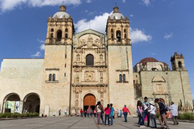 Oaxaca, Oaxaca / Meksika - 21/7/2018: (fotoğraf Oaxaca Meksika Santo Domingo de Guzman tapınağın mimari detay )
