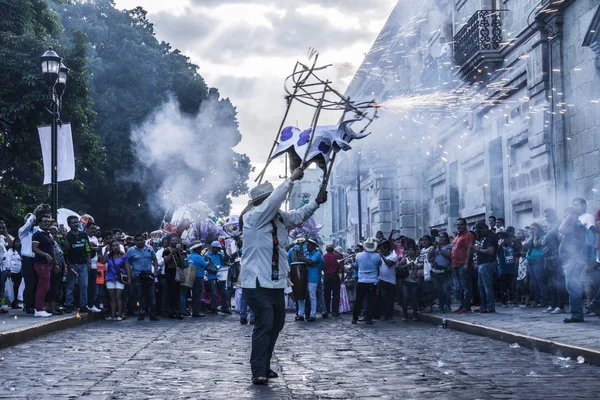 瓦哈卡 瓦哈卡 墨西哥 2018 详细庆祝传统 Guelaguetza 在市中心瓦哈卡墨西哥 — 图库照片