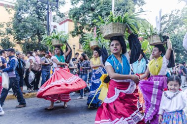 Oaxaca, Oaxaca / Meksika - 21/7/2018: (detay şehir Oaxaca Meksika geleneksel Guelaguetza kutlama )