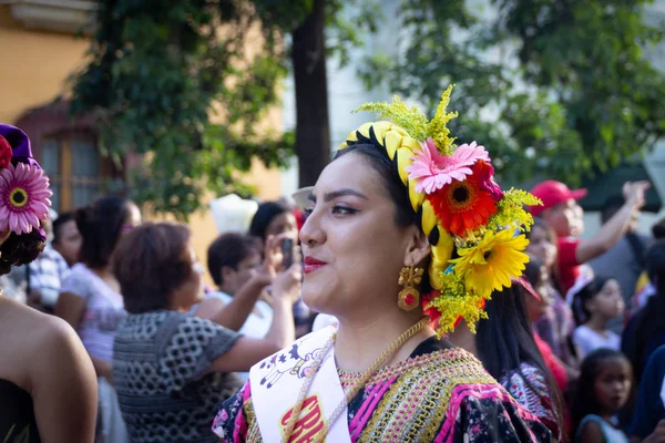 Oaxaca, Oaxaca / Meksika - 21/7/2018: (detay şehir Oaxaca Meksika geleneksel Guelaguetza kutlama )