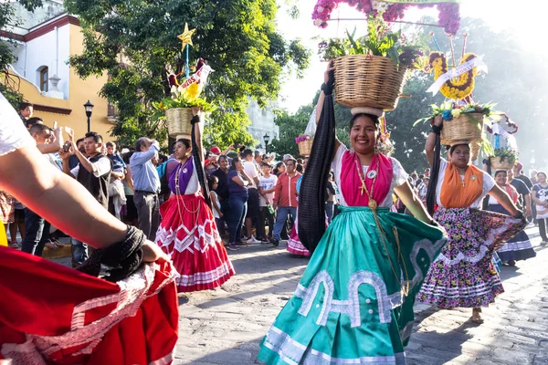 瓦哈卡 瓦哈卡 墨西哥 2018 详细庆祝传统 Guelaguetza 在市中心瓦哈卡墨西哥 — 图库照片