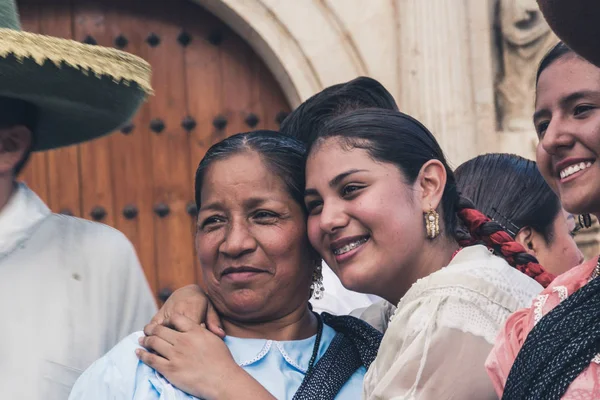 Oaxaca Oaxaca Μεξικό 2018 Αυτόχθονες Άνθρωποι Πανηγύριζαν Την Παραδοσιακή Guelaguetza — Φωτογραφία Αρχείου