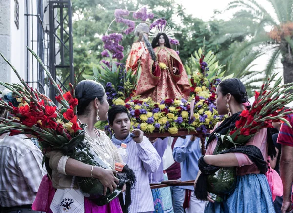 瓦哈卡 瓦哈卡 墨西哥 2018 庆祝墨西哥瓦哈卡传统 Guelaguetza 的土著人民 — 图库照片