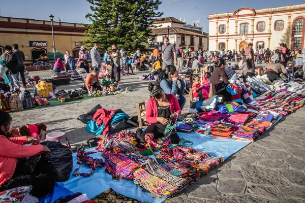Mercado indígena callejero en Chiapas México —  Fotos de Stock