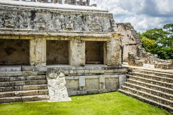 Detail of archaeological site of Palenque Chiapas Mexico — Stock Photo, Image