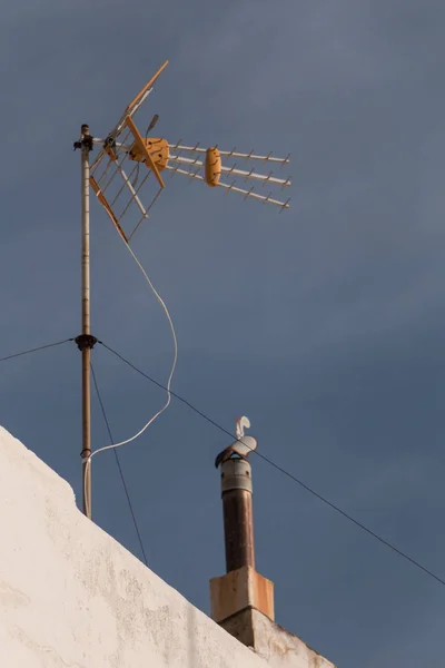 Yagi Antenne Télévision Sur Toit — Photo