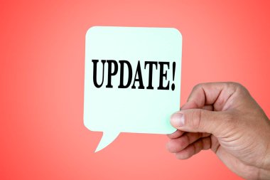 güncelleştirme, teknoloji kavramı. Kağıt konuşma balonu.