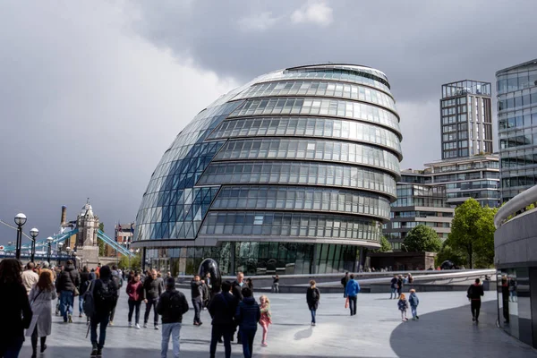 Londra belediye binası. Londra belediye başkanı ve Londra Meclisi'nin ofisi olarak hizmet vermektedir. — Stok fotoğraf