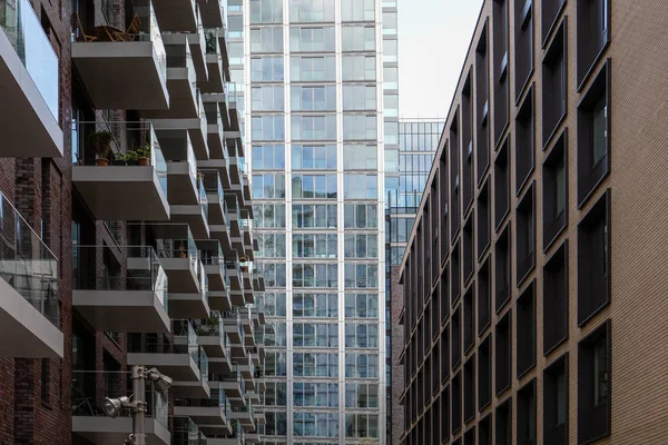 Blick auf Gebäude im Zentrum, street of london — Stockfoto