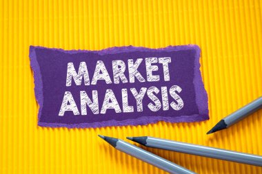 Market Analiz Konsepti. Yırtık, renkli arkaplan üzerine metin