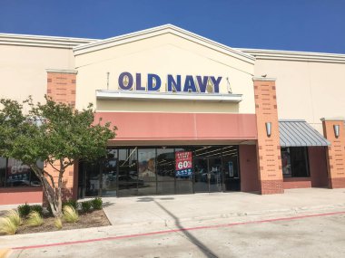 Lewisville, Tx, ABD-Temmuz 1, Old Navy zincir mağazanın dış giriş 2018:Facade. Giyim ve aksesuar perakendecilik şirketi sahibi Amerikan çokuluslu şirketler San Francisco'dan Gap Inc tarafından