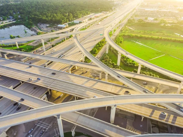 Havadan Görünümü Büyük Otoyol Kavşağı Yığın Değişimi Ile Yükseltilmiş Yol — Stok fotoğraf