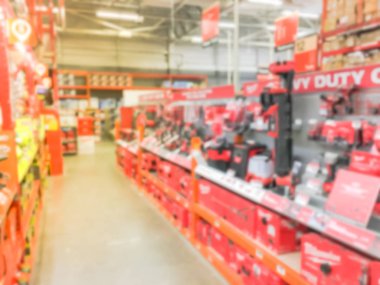 Güç aracı açılan kitleri Texas, Amerika donanım mağazasında bulanık çeşitli. Pnömatik brad nailer, matkap ve sürücü seçimi soyut, gördüm, dairesel, fırçasız, çerçeveleme, düz, Akülü ölçmek