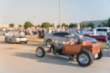 Bulanık hareket Dallas, Texas, ABD yerel otomobil katılan kişi çeşitli grup. Meşgul insanlar tüm yıl, marka ve model araçların tarama.