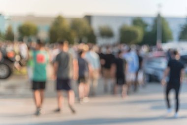 Bulanık hareket Dallas, Texas, ABD yerel otomobil katılan kişi çeşitli grup. Meşgul insanlar tüm yıl, marka ve model araçların tarama.