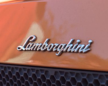 Dallas, Tx, bize-Temmuz 7, 2018:Close-Aventador supercar modeli metin logosuna kadar. Automobili Lamborghini S.p.A. bir İtalyan markası ve Sant'Agata Bolognese, İtalya lüks spor otomobil üreticisi olduğunu