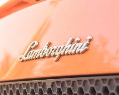 Dallas, Tx, bize-Temmuz 7, 2018:Close-Aventador supercar modeli metin logosuna kadar. Automobili Lamborghini S.p.A. bir İtalyan markası ve Sant'Agata Bolognese, İtalya lüks spor otomobil üreticisi olduğunu